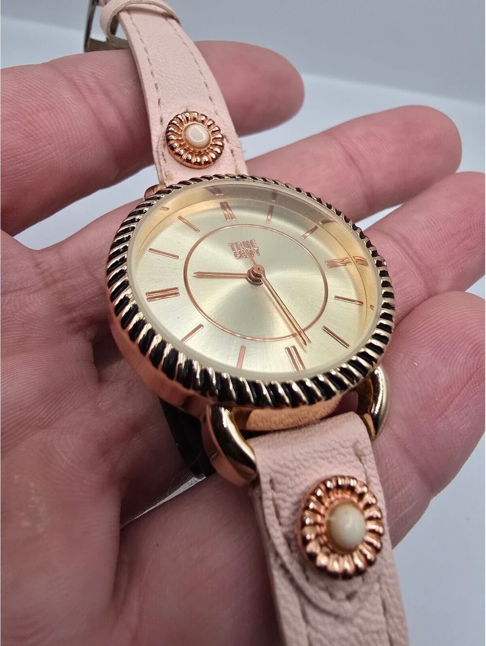True Craft Women’s Quartz Analog Watch Gold Dial Rose Gold Case Pink Leather